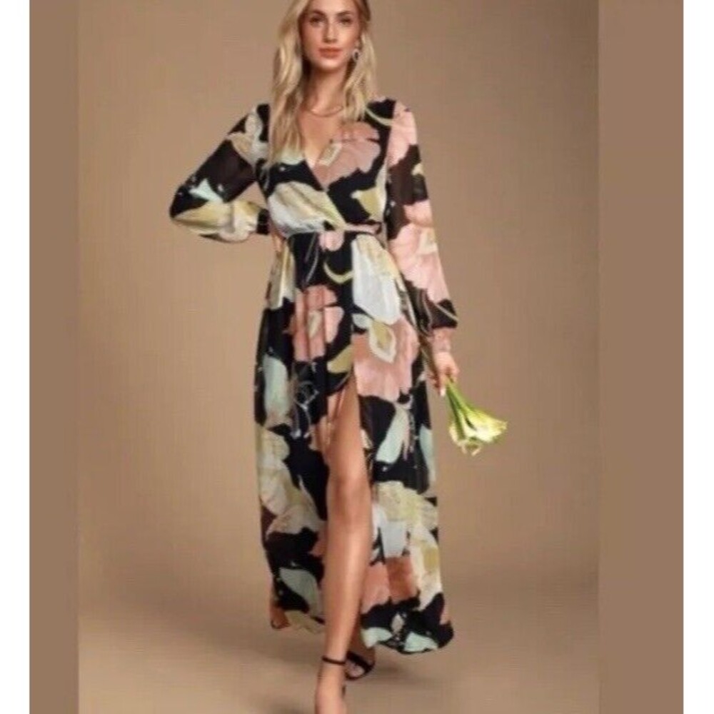Lulus Maxi Dress XS Black Wondrous Water Lilies Floral Long Sleeve Boho resort - Picture 1 of 16